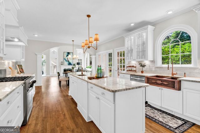 5555 Hampstead Way, Johns Creek, GA 30097