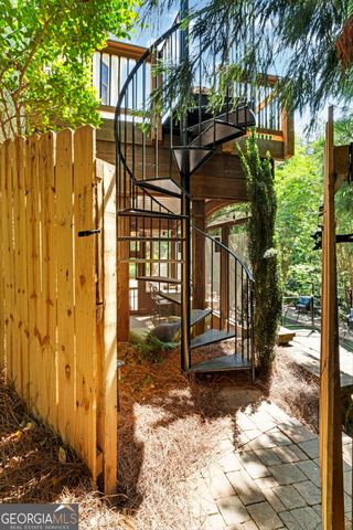 5555 Hampstead Way, Johns Creek, GA 30097