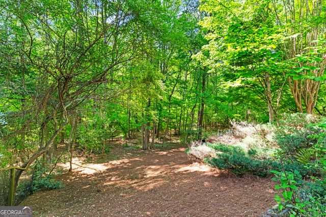 5555 Hampstead Way, Johns Creek, GA 30097