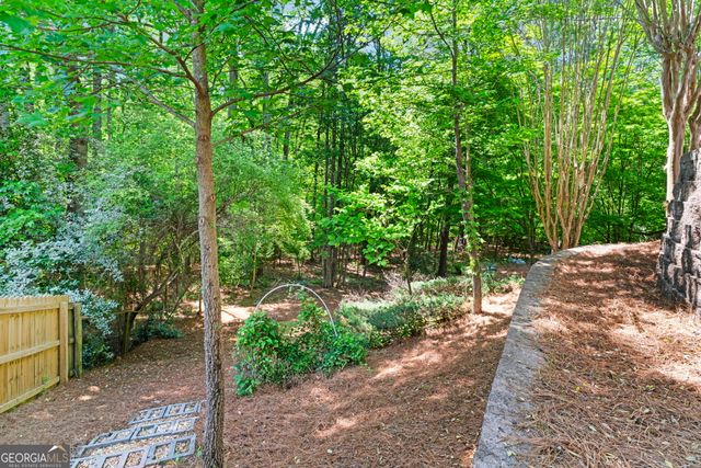 5555 Hampstead Way, Johns Creek, GA 30097