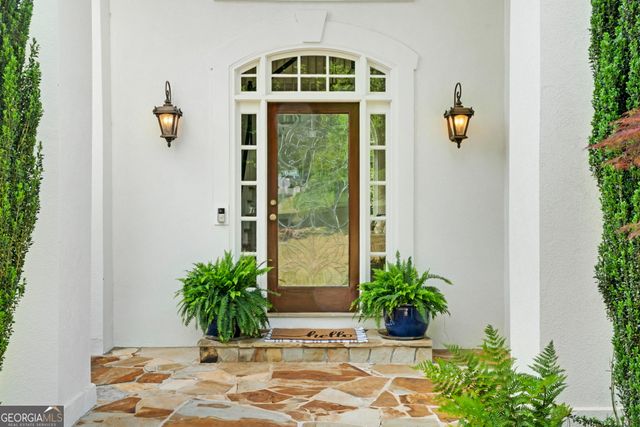 5555 Hampstead Way, Johns Creek, GA 30097