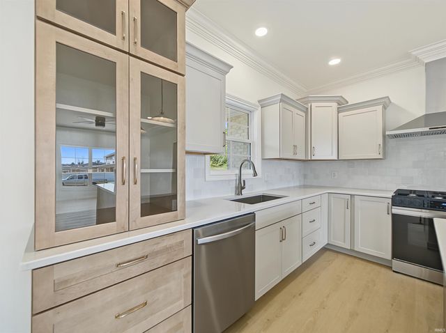3575 Sand Drive, Newburgh, IN 47630