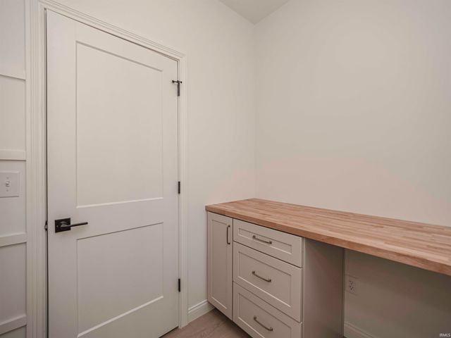 3575 Sand Drive, Newburgh, IN 47630