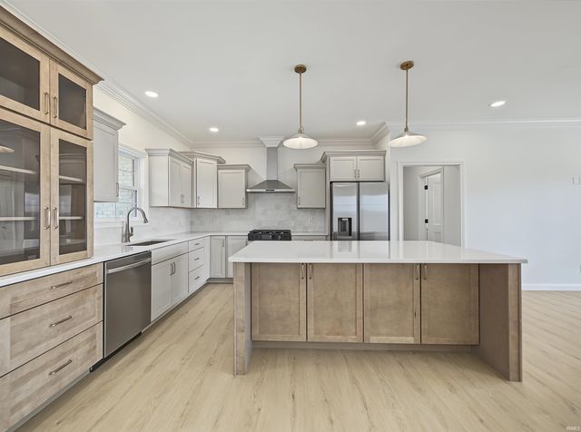 3575 Sand Drive, Newburgh, IN 47630