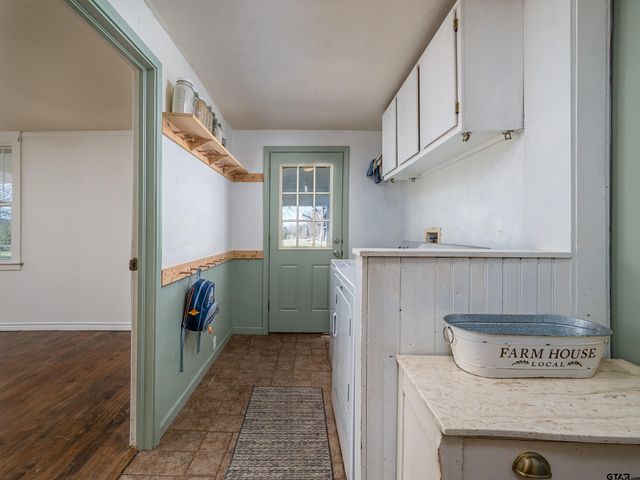 117 Starnes St., Winona, TX 75792