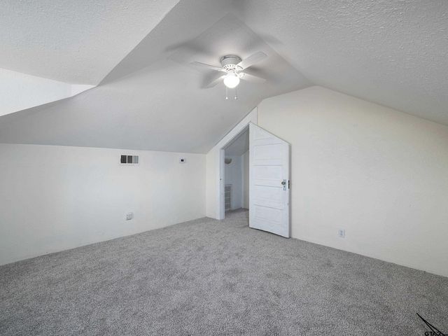 117 Starnes St., Winona, TX 75792