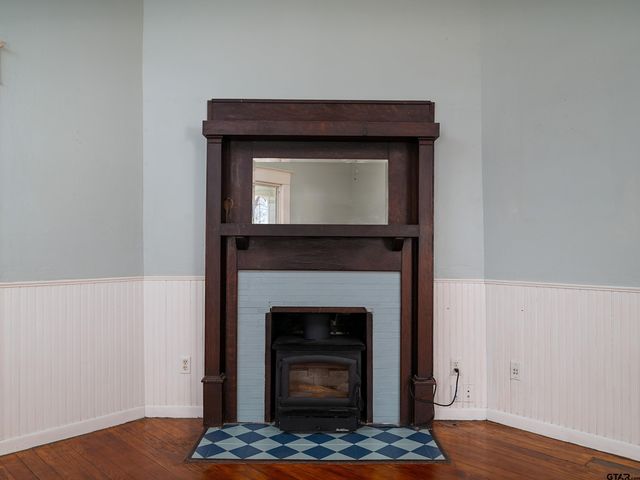 117 Starnes St., Winona, TX 75792