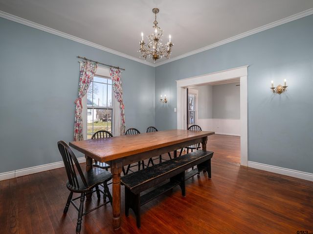 117 Starnes St., Winona, TX 75792