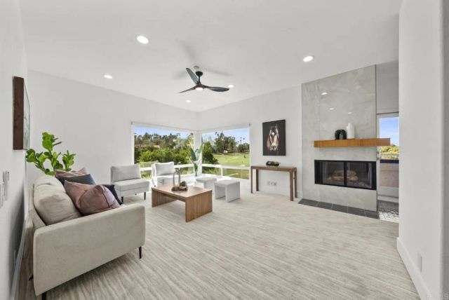 12122 Royal Birkdale Row 303, San Diego, CA 92128
