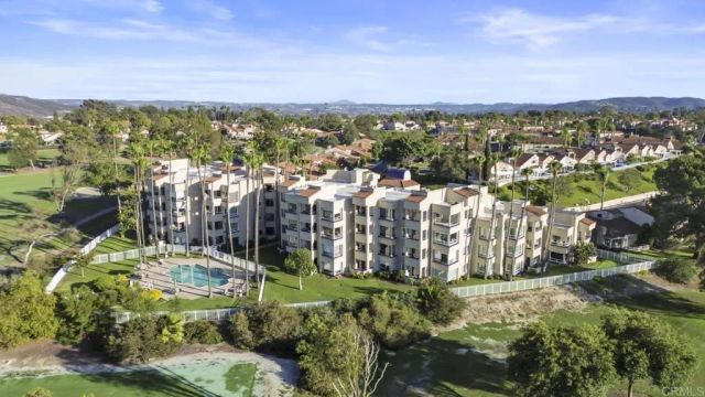 12122 Royal Birkdale Row 303, San Diego, CA 92128