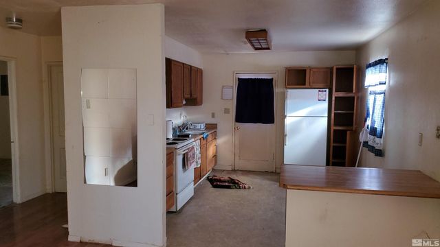 422 C Street, Hawthorne, NV 89415