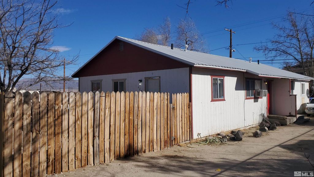 422 C Street, Hawthorne, NV 89415