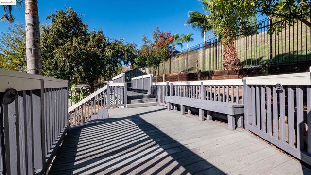 4705 Golden Bear Dr, Antioch, CA 94531