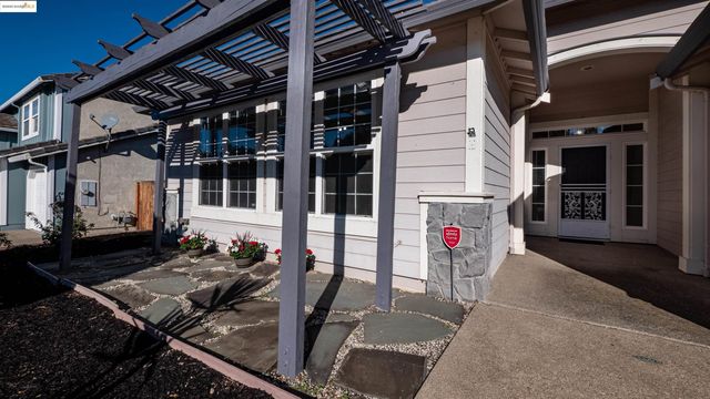 4705 Golden Bear Dr, Antioch, CA 94531