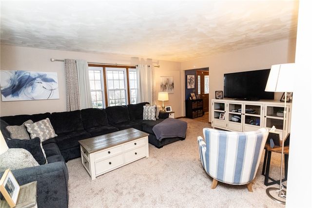 57 Russ St, South Union Twp, PA 15401