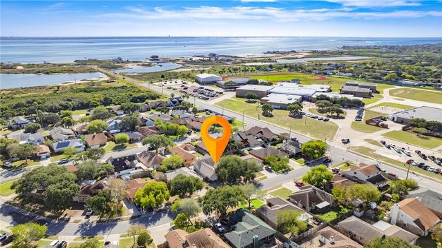 2238 BAFFIN BAY Dr, Corpus Christi, TX 78418