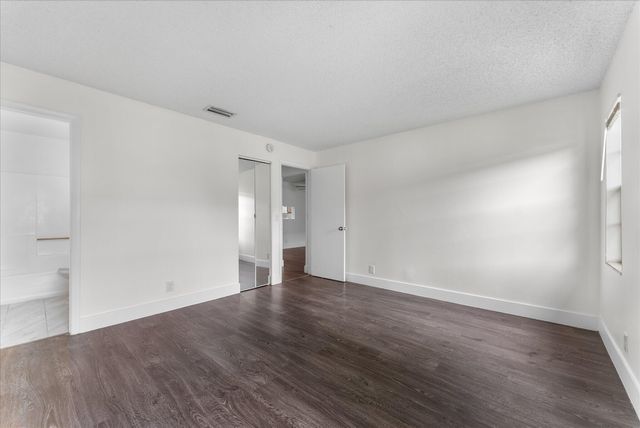 7951 Southgate Boulevard F9, North Lauderdale, FL 33068