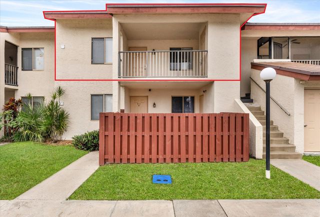 7951 Southgate Boulevard F9, North Lauderdale, FL 33068