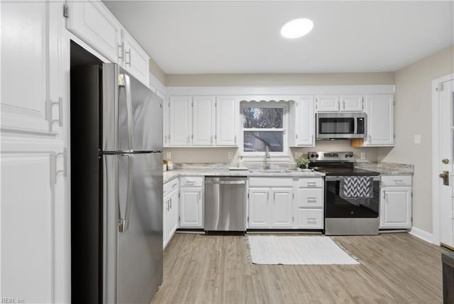 1041 Manchester AVE, Norfolk, VA 23508