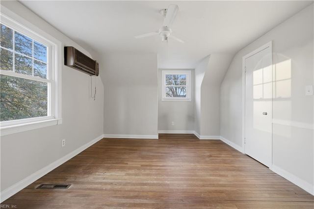 1041 Manchester AVE, Norfolk, VA 23508