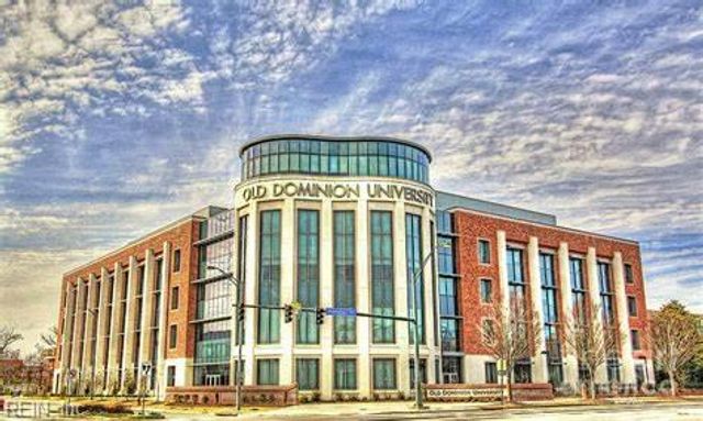 1041 Manchester AVE, Norfolk, VA 23508