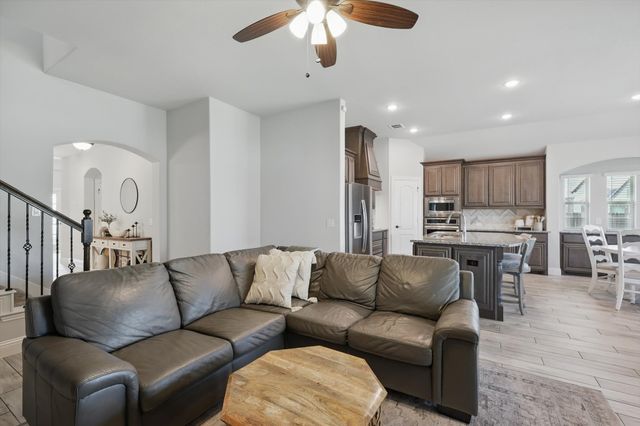 4821 Windfern Way, Midlothian, TX 76065