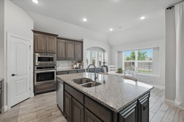 4821 Windfern Way, Midlothian, TX 76065