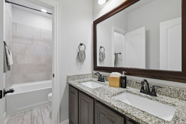 4821 Windfern Way, Midlothian, TX 76065