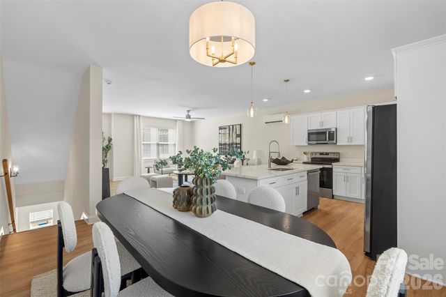 2111 Bombay Way, Charlotte, NC 28208