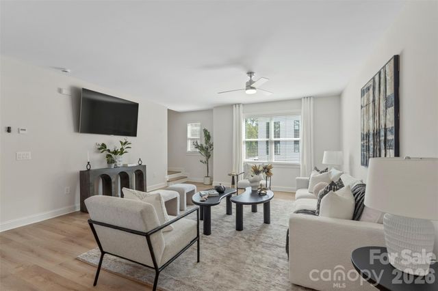 2111 Bombay Way, Charlotte, NC 28208