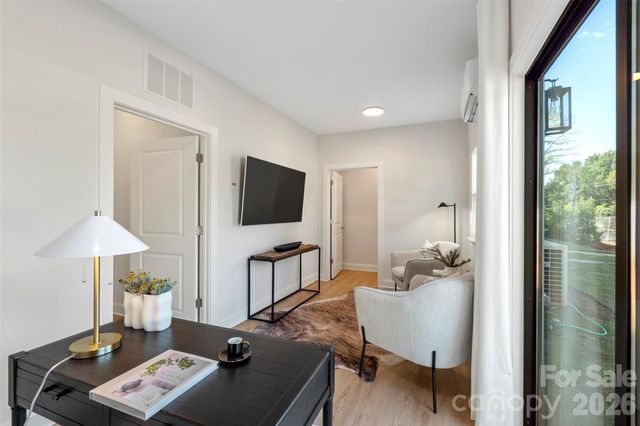 2111 Bombay Way, Charlotte, NC 28208