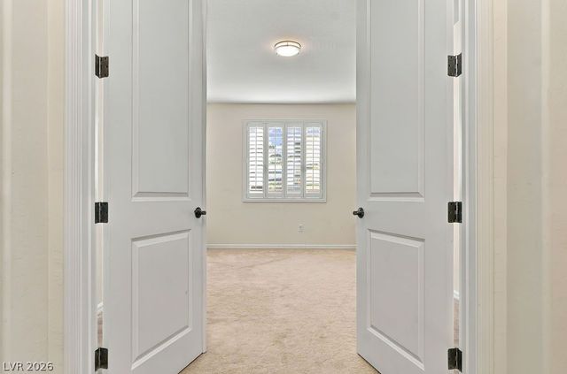 9945 Bristlecone Skye Avenue, Las Vegas, NV 89166