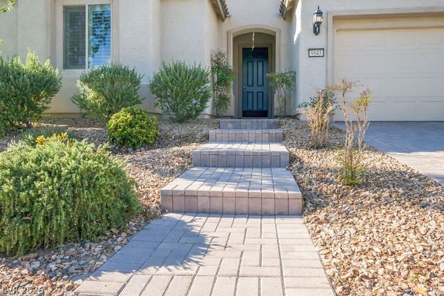 9945 Bristlecone Skye Avenue, Las Vegas, NV 89166