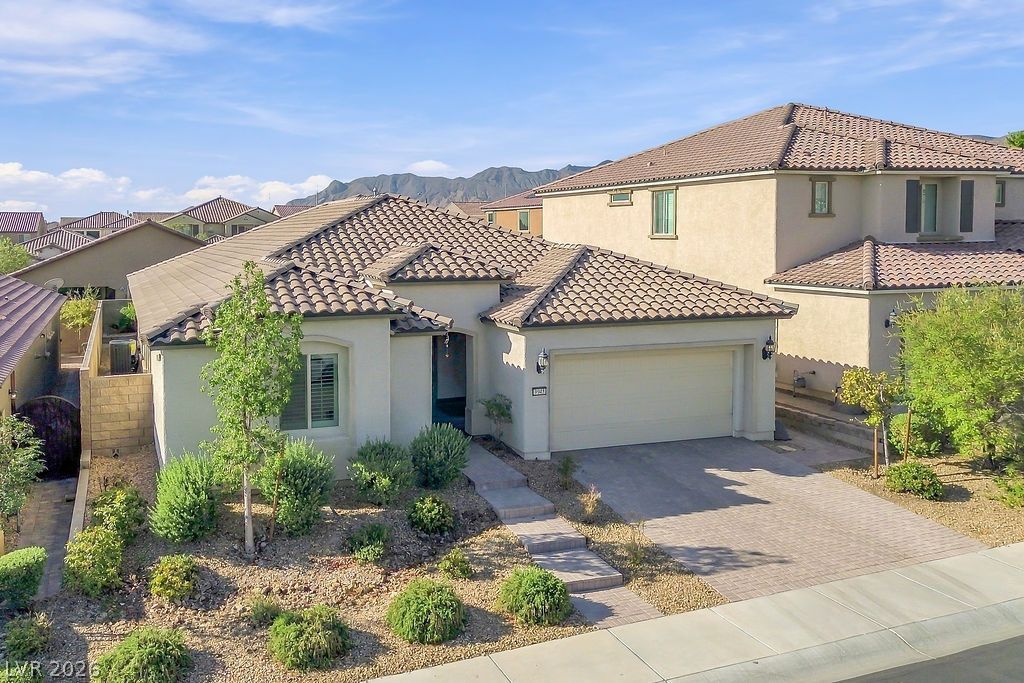 9945 Bristlecone Skye Avenue, Las Vegas, NV 89166 — photo 2
