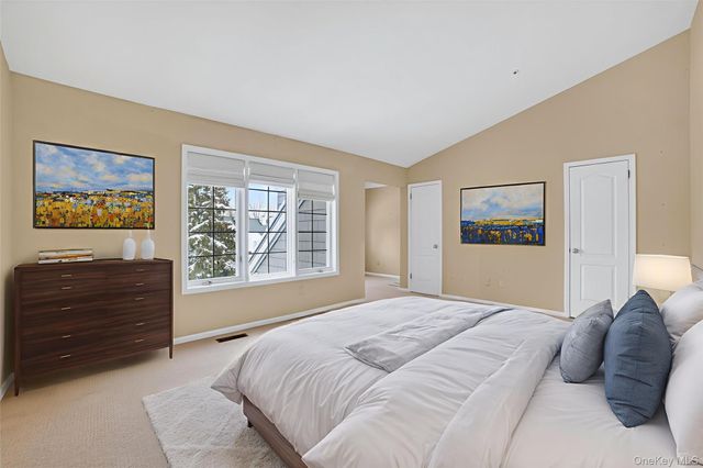 23 Berrybush Lane, Hastings-on-hudson, NY 10706