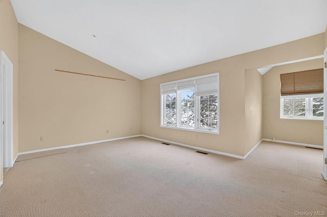 23 Berrybush Lane, Hastings-on-hudson, NY 10706