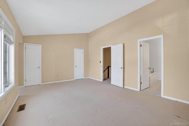 23 Berrybush Lane, Hastings-on-hudson, NY 10706