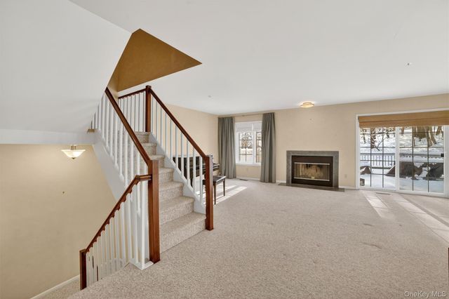 23 Berrybush Lane, Hastings-on-hudson, NY 10706