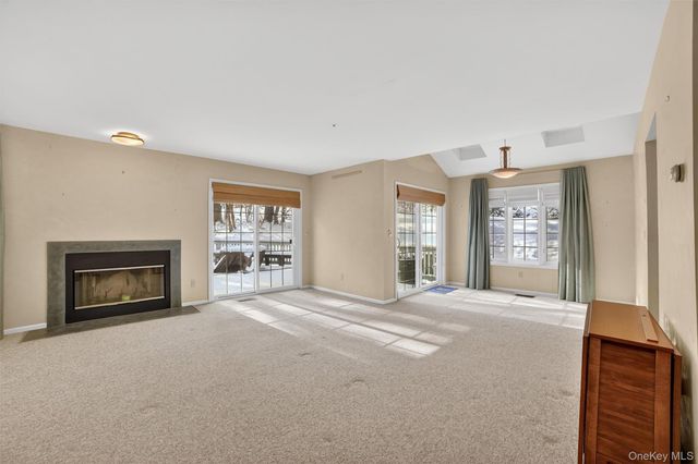 23 Berrybush Lane, Hastings-on-hudson, NY 10706