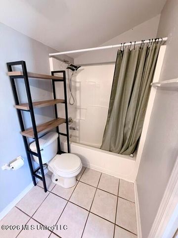 4719 Gibson Road, A, Ocean Springs, MS 39564