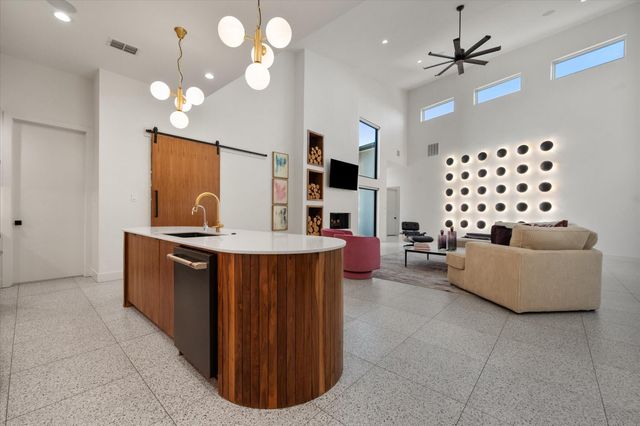 701 N 12th Street, Wolfforth, TX 79382