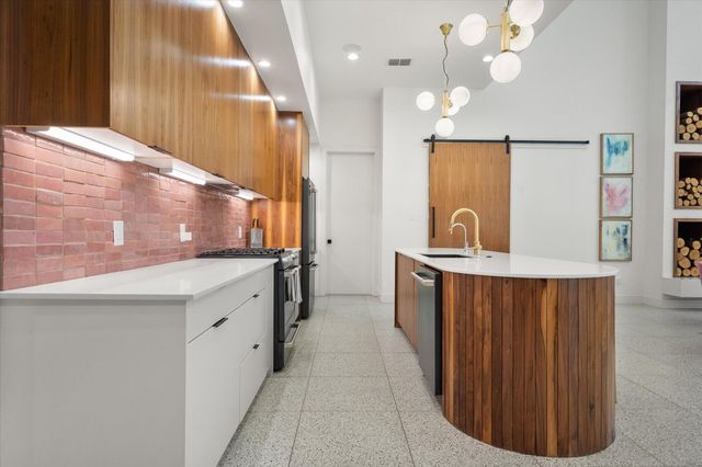 701 N 12th Street, Wolfforth, TX 79382