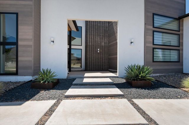 701 N 12th Street, Wolfforth, TX 79382