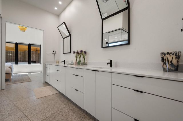 701 N 12th Street, Wolfforth, TX 79382