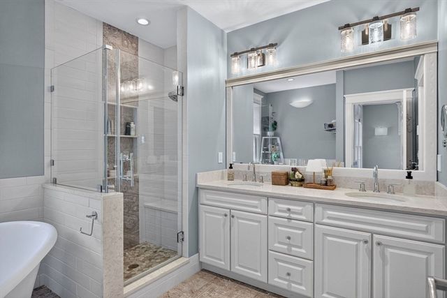28 Barnswallow, Plymouth, MA 02360