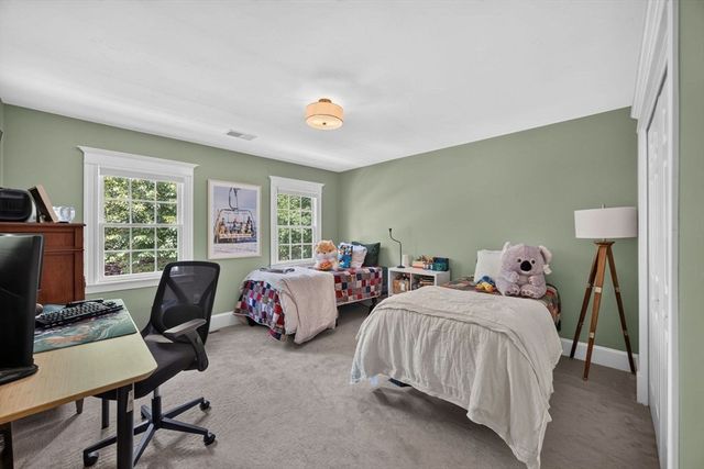 28 Barnswallow, Plymouth, MA 02360