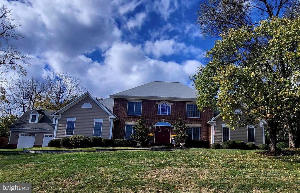 1 AYR ST SW, Leesburg, VA 20175