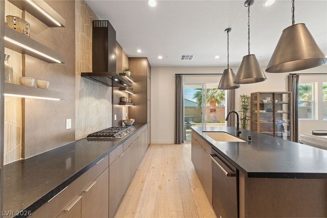 10125 Sequoia Glen Avenue, Las Vegas, NV 89166