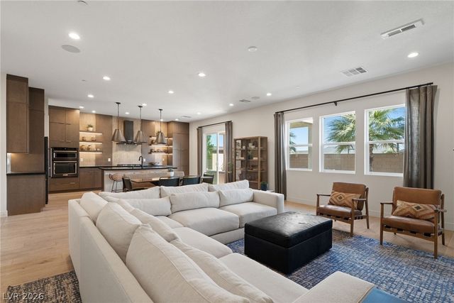 10125 Sequoia Glen Avenue, Las Vegas, NV 89166