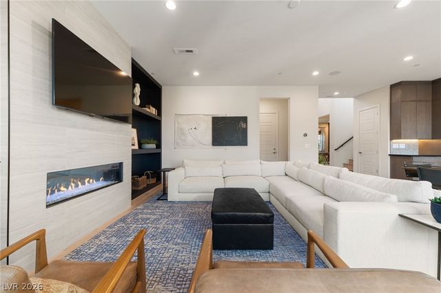 10125 Sequoia Glen Avenue, Las Vegas, NV 89166